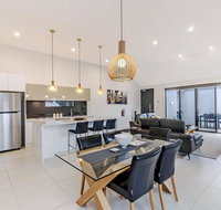 Chimneys On Bank - Accommodation in Bendigo