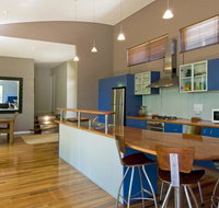 Chriscross Retreat 9 Cross Street - Accommodation in Bendigo