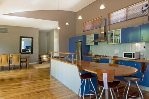 Chriscross Retreat 9 Cross Street - Accommodation in Bendigo 0