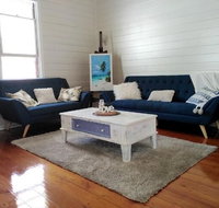 Classic Q'slander Huge Deck Pool Cowboy Stadium - Accommodation in Bendigo