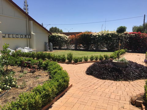 Club Boutique Hotel Cunnamulla - Accommodation in Bendigo 1