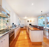 Coastal Penthouse at Coogee Beach - Accommodation in Bendigo