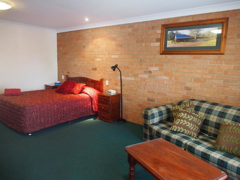 Cobar Town & Country Motor Inn - Accommodation in Bendigo 1