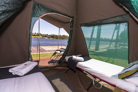Cockatoo Island Accommodation - Accommodation in Bendigo 1