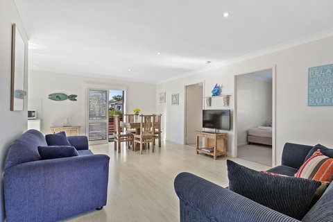 COCONUTS - Accommodation in Bendigo 2