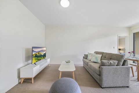 Comfy 2BR Suite Near Flemington Races, FREE Parking - Accommodation in Bendigo 1