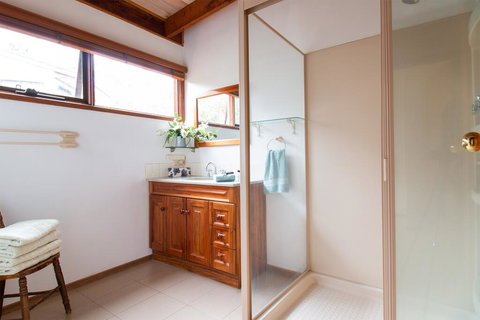 Coota Views - Accommodation in Bendigo 3