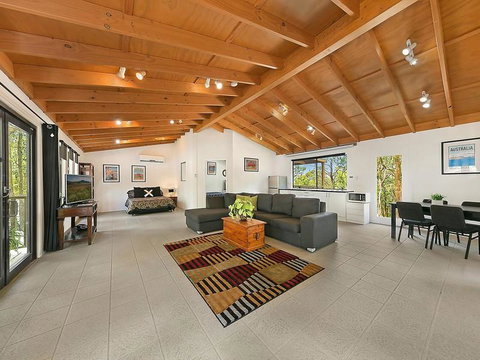 Corroboree Spa Cabin- Eaglereach - Accommodation in Bendigo 0