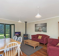 Cottage on James circa1855 - Modern historic - Accommodation in Bendigo