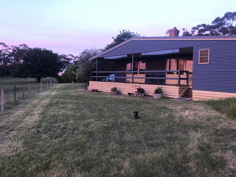 Country Farm House Close To Ballarat - Accommodation in Bendigo 0