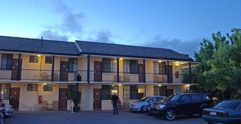 Country Plaza Motel - Accommodation in Bendigo 1