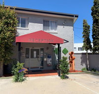 Crest Motor Inn - Accommodation in Bendigo