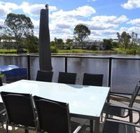 Cypress Drive Town House - Accommodation in Bendigo