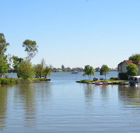 Cypress Townhouse 17 - Mulwala - Accommodation in Bendigo
