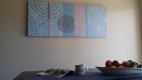 Cypress Waterfront Spa Apartment - Accommodation in Bendigo 3