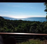 Daintree Oceanview Retreat - holiday home - Accommodation in Bendigo