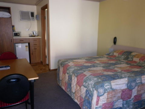 Daydream Motel And Apartments - Accommodation in Bendigo 1