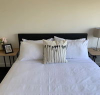 Delicate and Peaceful Bundoora Townhouse 11-R3 - Accommodation in Bendigo