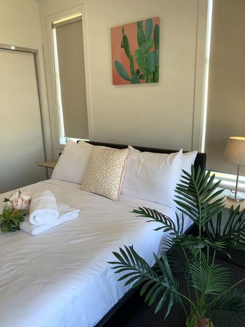 Delicate And Peaceful Bundoora Townhouse 12-R3 - Accommodation in Bendigo 3