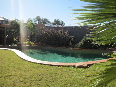 Desert Rose Inn Alice Springs - Accommodation in Bendigo 1