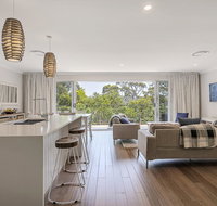 DESIGNER HOLIDAY BEACH PAD // 4 BED // COPA - Accommodation in Bendigo
