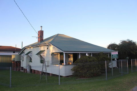 Dillons Cottage - Accommodation in Bendigo 0