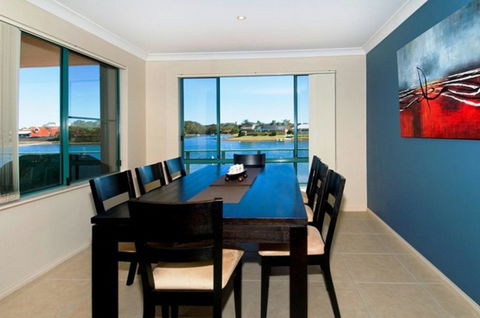 Dolphins 2 7 Commodore Crescent - Accommodation in Bendigo 3