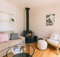 DOVESTONES BY THE SEA - INVERLOCH - Accommodation in Bendigo