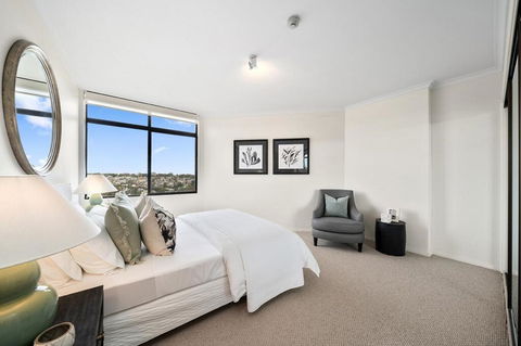 East Mirvac Building With Convenient Living - Accommodation in Bendigo 1