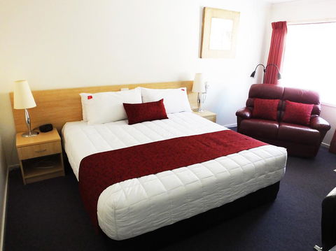 Edinburgh Motor Inn - Accommodation in Bendigo 1