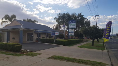 Edward Parry Motel And Apartments - Accommodation in Bendigo 0