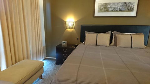 ELM Riverside Accommodation - Merrijig - Accommodation in Bendigo 3