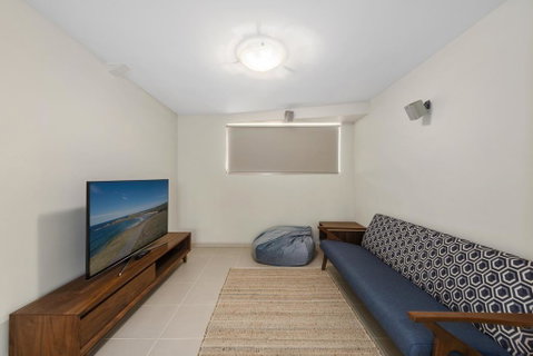 Emerald Seas Beach House - Accommodation in Bendigo 2