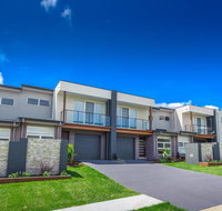 Escape At Nobbys Executive Townhouse 1 74 Pacific Drive - Accommodation in Bendigo