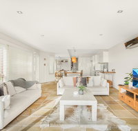 Family House With BBQ Deck Water View and Parking