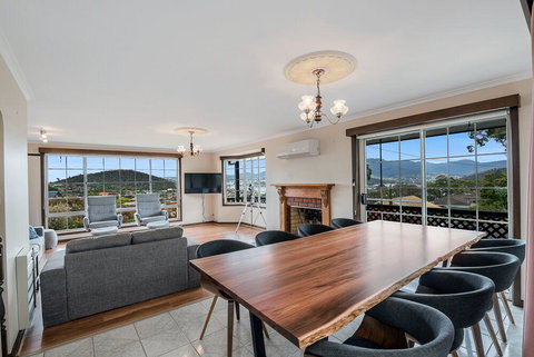 FAMILY With Children Of All Ages - Water/Bridge View - Accommodation in Bendigo 1