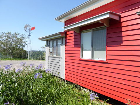 Flame Hill Vineyard - Accommodation in Bendigo 0