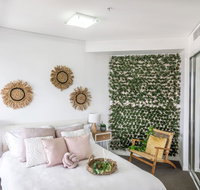 Forest themed APT in the Heart of Brisbane CBD - Accommodation in Bendigo