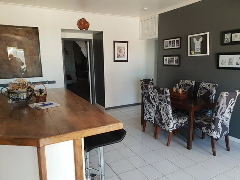 Fossickers Den Dugout Accommodation - Accommodation in Bendigo 3