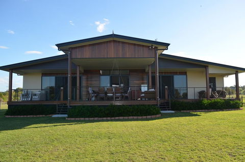 Fraser Views Bed And Breakfast - Accommodation in Bendigo 0
