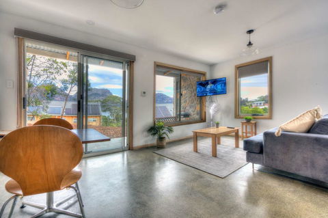 Freycinet Stone Studio 7 - Quartz - Accommodation in Bendigo 2