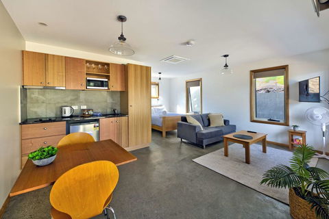 Freycinet Stone Studio 8 - Sandstone - Accommodation in Bendigo 3