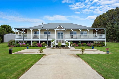 GALBRAITH BEACH STUDIO 2 - Accommodation in Bendigo 1