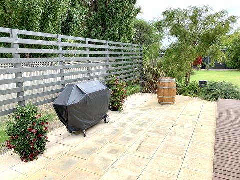 Gale Street Retreat Busselton - Accommodation in Bendigo 1