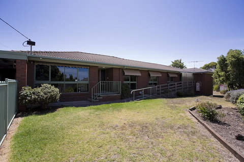 Geelong Holiday Home - Accommodation in Bendigo 2