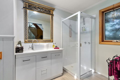 Gembrook Cottages - Accommodation in Bendigo 2