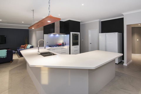 Geographe House - Accommodation in Bendigo 2