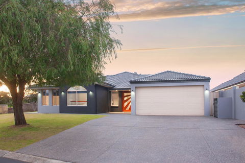 Geographe House - Accommodation in Bendigo 1