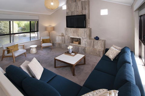 GIFFORD HOUSE - Accommodation in Bendigo 2