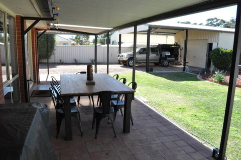 Glencoe Getaway - Accommodation in Bendigo 2